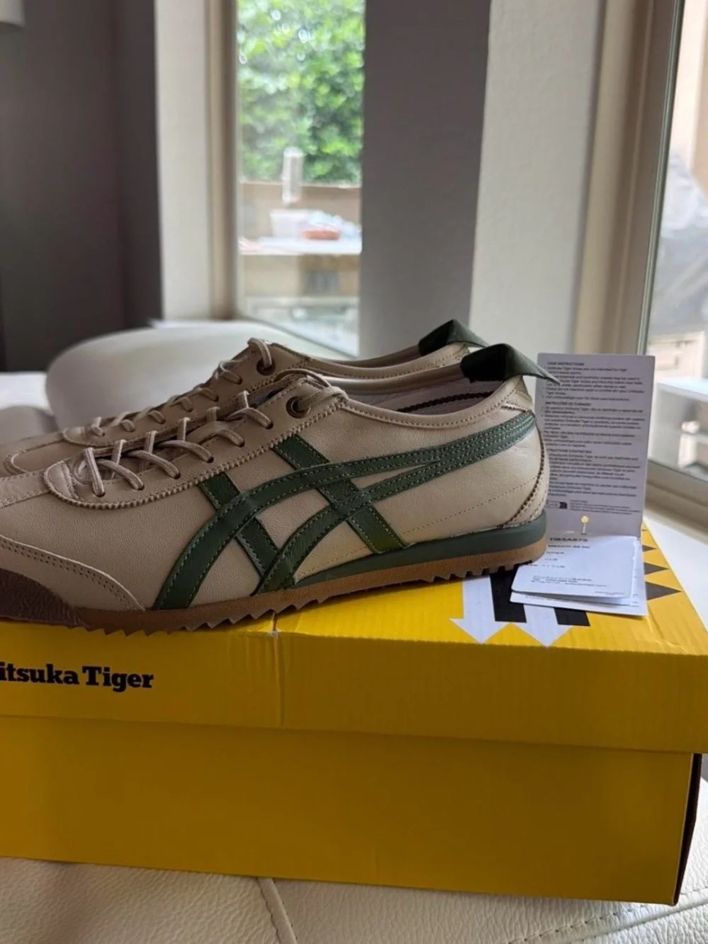 Onitsuka Tiger by Asics Unisex Beige Sneakers with Green Stripes